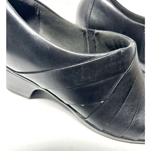 Clarks Collection Pull On Black Mules Size 8M - Picture 8 of 8